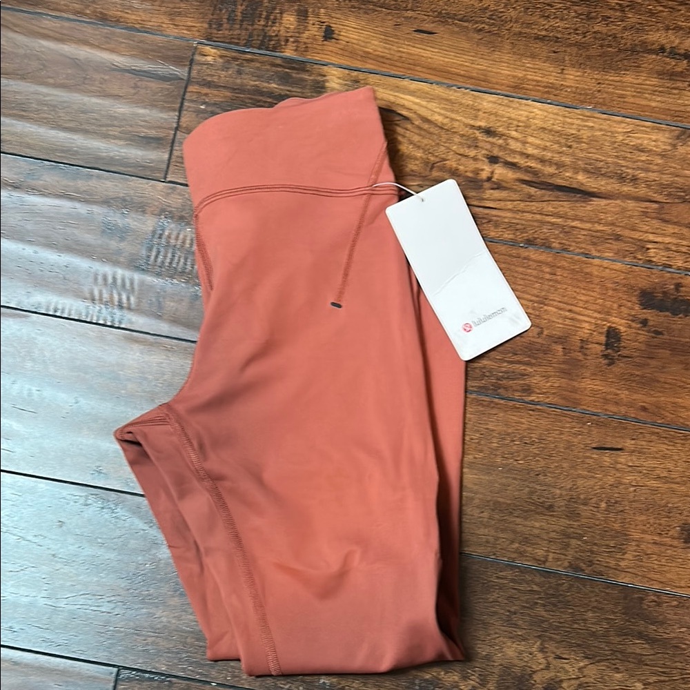 Lululemon Rust Everlux and Mesh HR crop 23"  Leggings sz 6